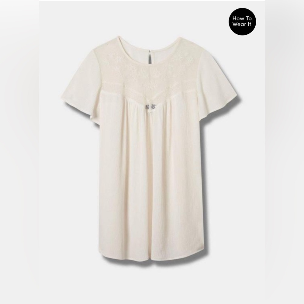 Torrid Washable Crinkle Gauze Flutter Sleeve Lace Mix Top Off White Cream Size 6